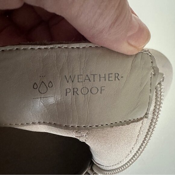 Vionic Uptown Sur Oatmeal Beige Nubuck Women's Ankle Boots Sz 8.5 Preowned, perf - Picture 11 of 12